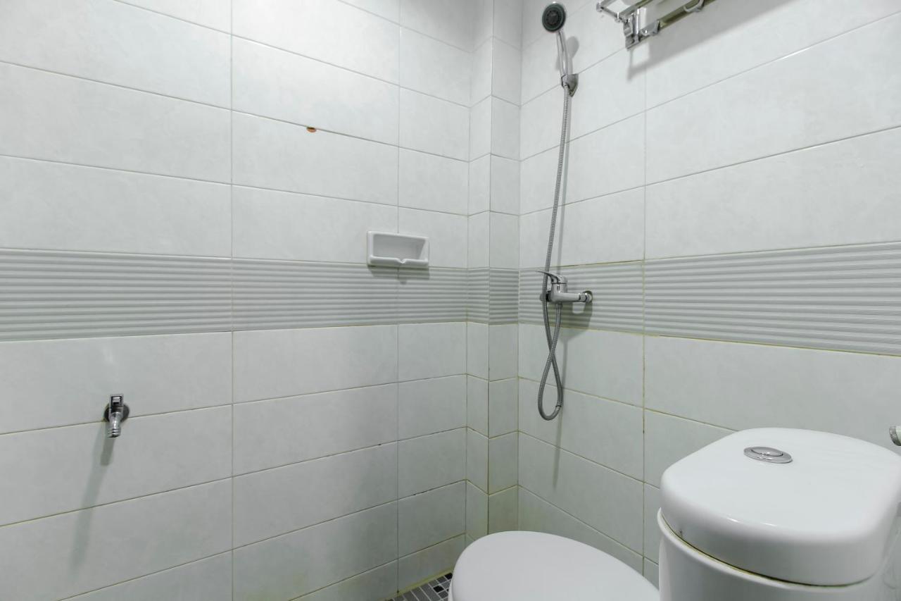 Reddoorz Plus Syariah @ Jalan Sriwijaya Medan Exteriör bild